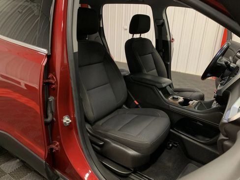 Used 2020 GMC Acadia SLE image 48