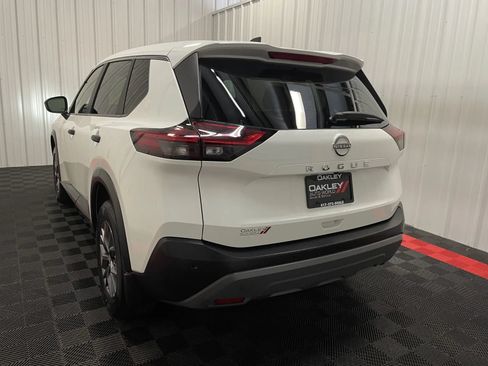 Used 2023 Nissan Rogue S FWD image 12