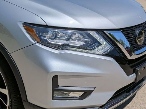 Certified 2019 Nissan Rogue SL w/ Premium Package AWD/4WD image 37