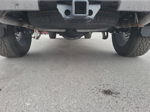 New 2025 Chevrolet Silverado 1500 LT image 28