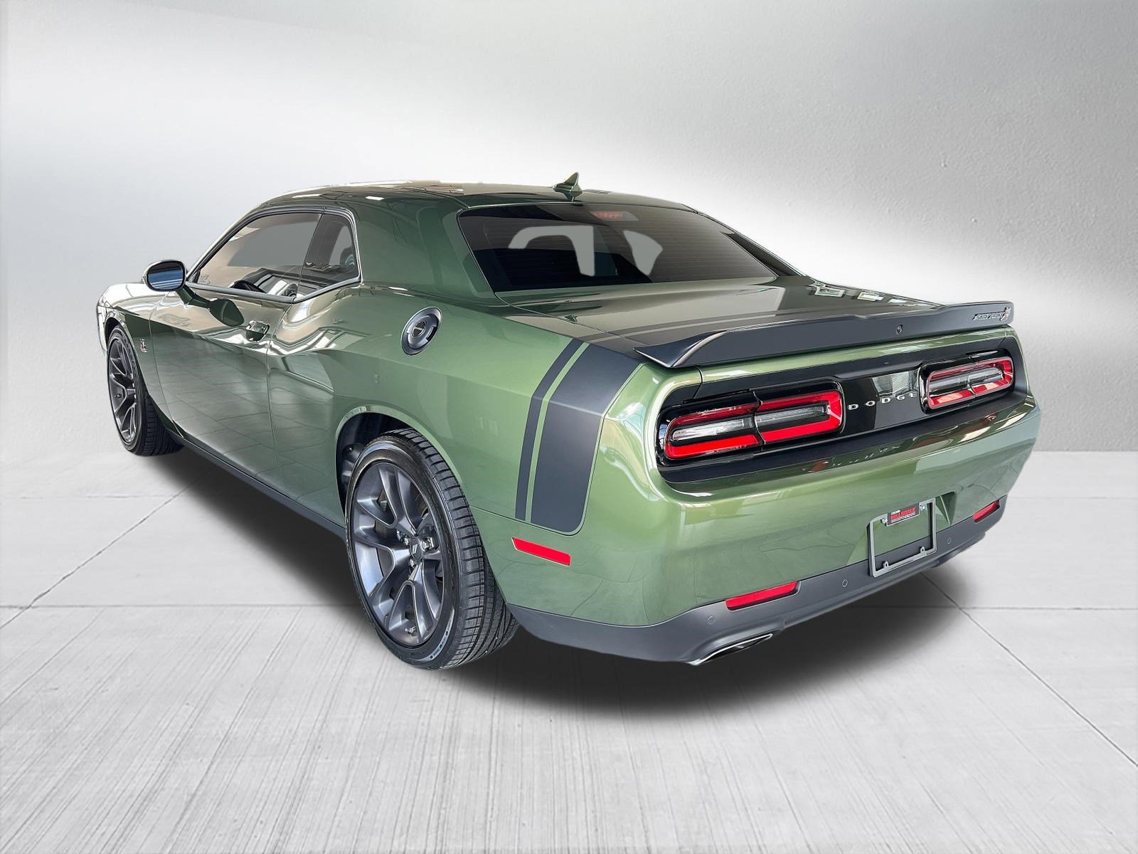 Used 2023 Dodge Challenger R/T Scat Pack w/ Scat Pack Stripe RWD image 6