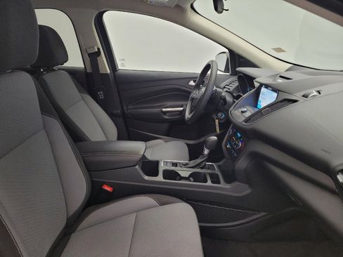 Used 2017 Ford Escape SE w/ Equipment Group 201A FWD image 19