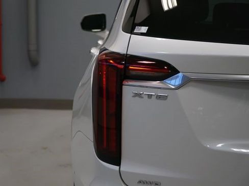 Certified 2023 Cadillac XT6 Premium Luxury w/ Technology Package AWD/4WD image 4
