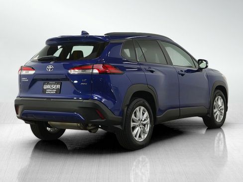 Used 2024 Toyota Corolla Cross LE w/ Moonroof Package AWD/4WD image 5