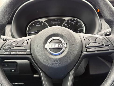New 2025 Nissan Kicks Play S FWD image 19