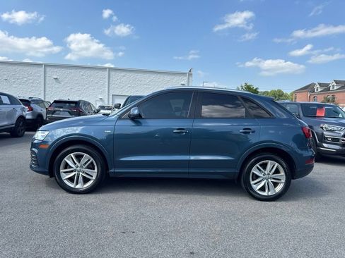 Used 2018 Audi Q3 2.0T Premium w/ Convenience Package AWD/4WD image 3