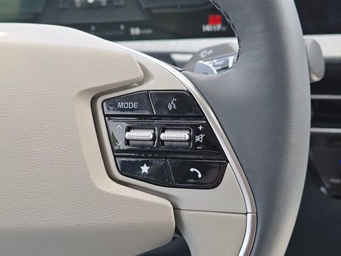 Certified 2024 Kia EV6 Wind AWD/4WD image 29