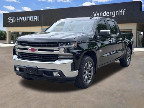 Used 2019 Chevrolet Silverado 1500 LT w/ Texas Edition image 4