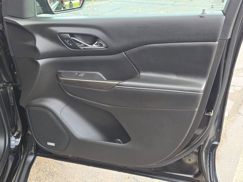 Used 2018 GMC Acadia SLT image 7