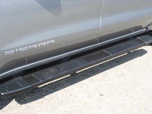 Used 2023 GMC Sierra 1500 Pro w/ Graphite Edition image 9