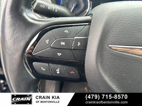 Used 2021 Chrysler Pacifica Touring w/ S Appearance Package FWD image 20
