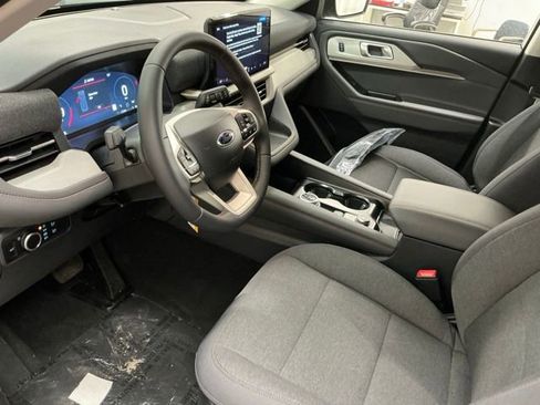 New 2026 Ford Explorer Active AWD/4WD image 16