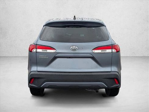 Used 2022 Toyota Corolla Cross L image 6
