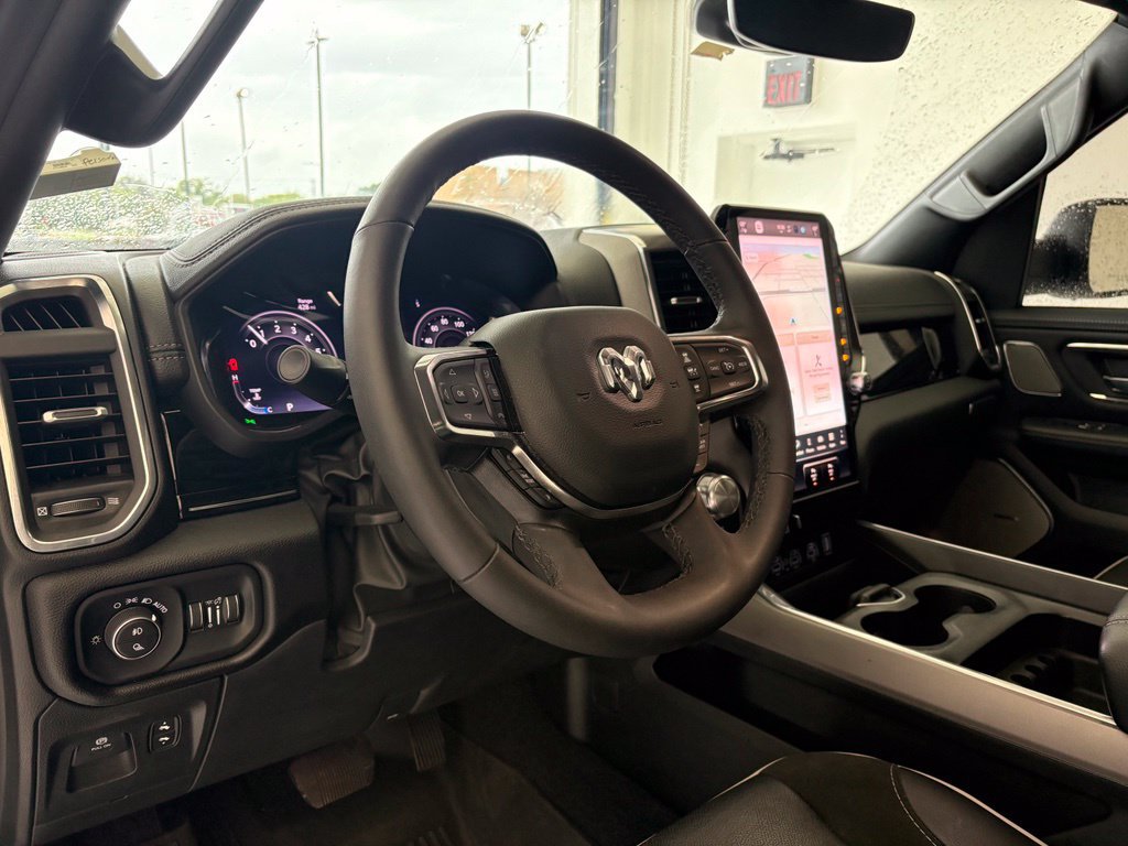Used 2025 RAM 1500 Laramie AWD/4WD image 2