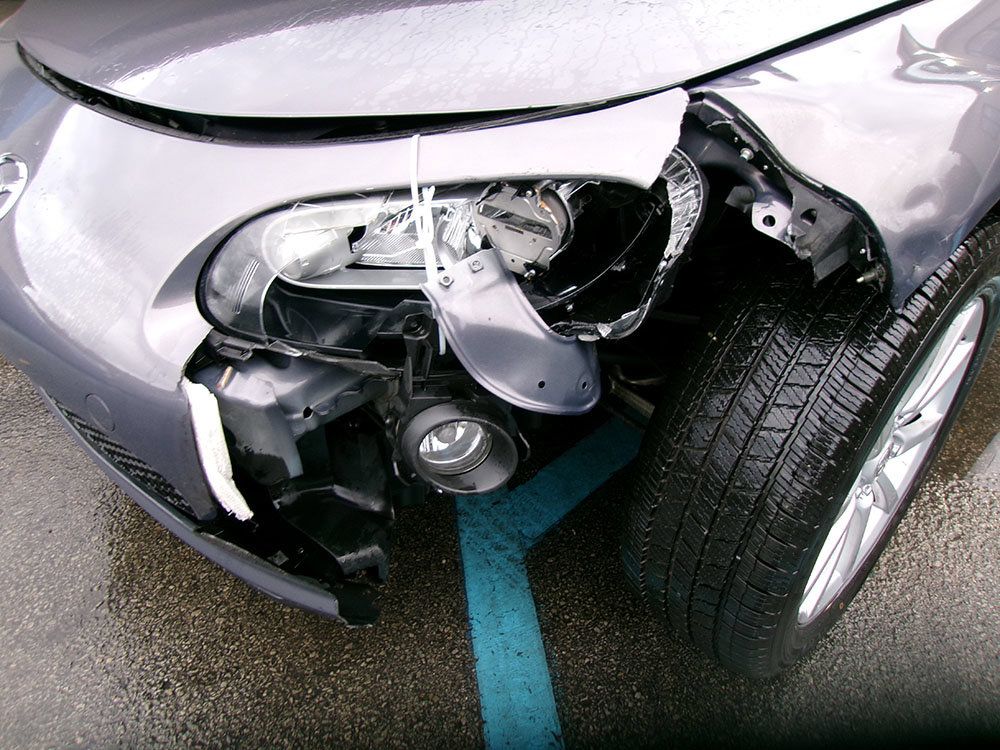 Used 2006 MAZDA MX-5 Miata Sport RWD image 4