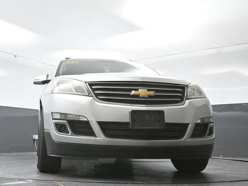 Used 2015 Chevrolet Traverse LT FWD image 24