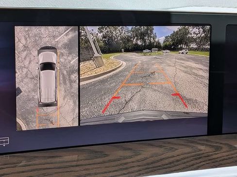 Certified 2026 Cadillac Escalade Platinum Sport AWD/4WD image 24