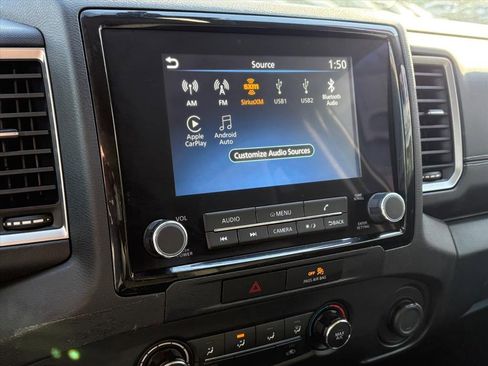 Certified 2022 Nissan Frontier SV w/ Technology Package image 11