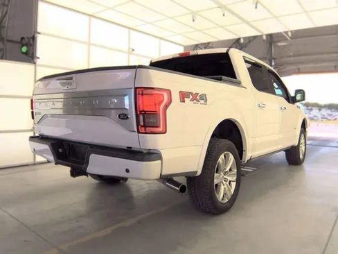 Used 2017 Ford F150 Platinum w/ Equipment Group 701A Luxury AWD/4WD image 3