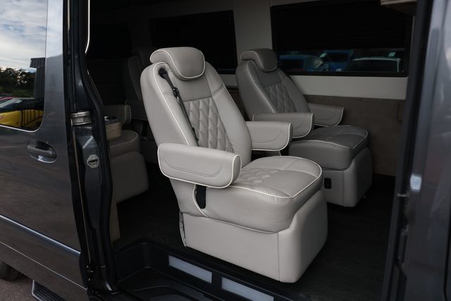 Used 2020 Mercedes-Benz Sprinter 2500 image 18