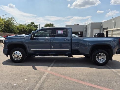 Used 2025 Chevrolet Silverado 3500 High Country w/ High Country Premium Package AWD/4WD image 9