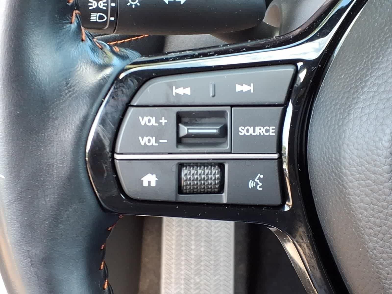 Used 2025 Honda HR-V Sport image 17