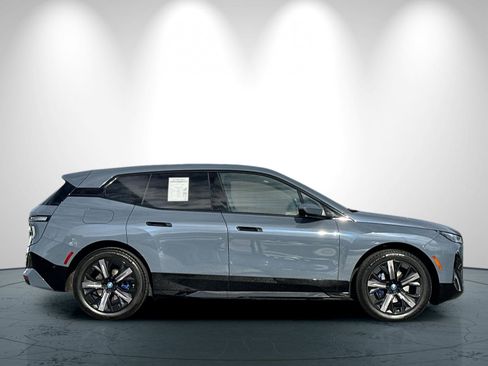 Used 2024 BMW iX xDrive50 w/ Sport Package image 3
