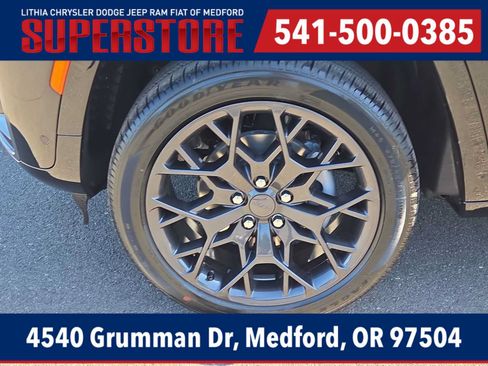 New 2026 Jeep Grand Cherokee Summit AWD/4WD image 16