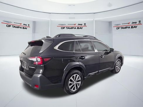 Used 2024 Subaru Outback Premium AWD/4WD image 41