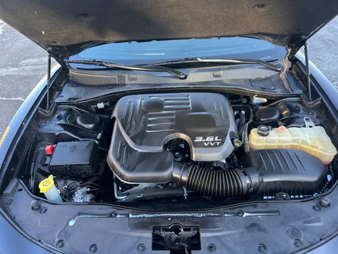 Used 2018 Dodge Charger GT image 25