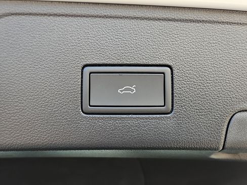 New 2026 Volkswagen Atlas Cross Sport SEL Premium R-Line image 8