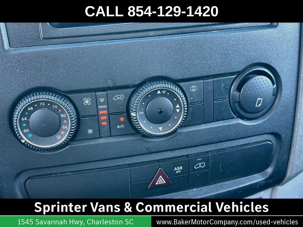 Used 2015 Freightliner Sprinter 3500 RWD image 15