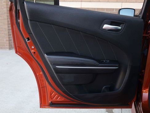 Used 2020 Dodge Charger Scat Pack RWD image 17