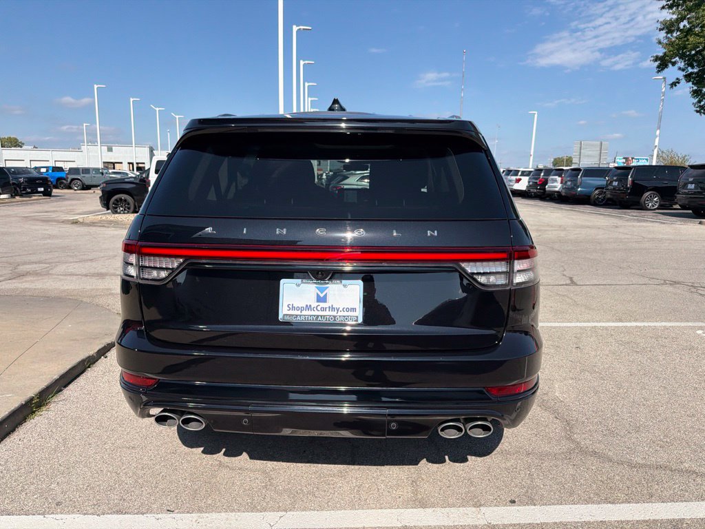 Used 2025 Lincoln Aviator Reserve w/ Equipment Group 201A AWD/4WD image 4