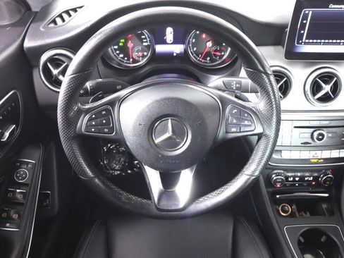 Used 2019 Mercedes-Benz CLA 250 image 28