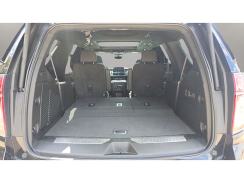 Used 2024 Chevrolet Tahoe High Country AWD/4WD image 48