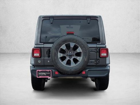 Used 2019 Jeep Wrangler Unlimited Sahara image 6
