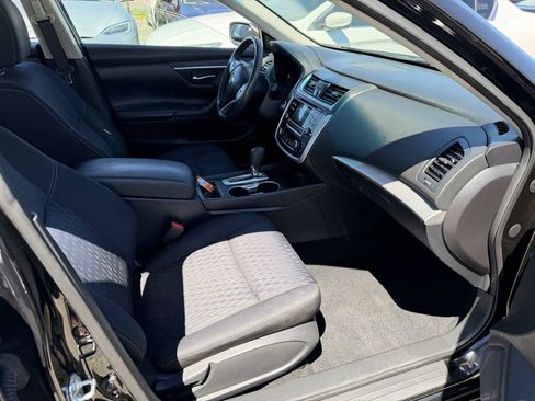 Used 2017 Nissan Altima 2.5 SV FWD image 23