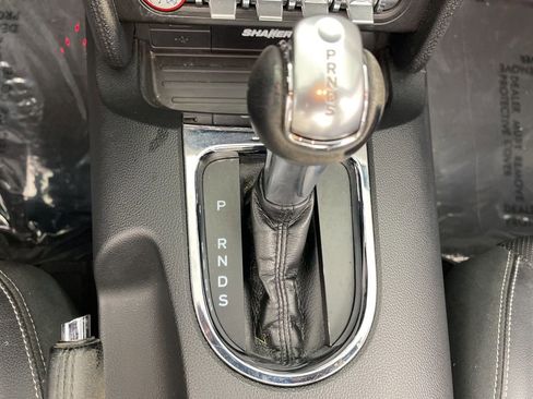 Used 2017 Ford Mustang Premium image 11