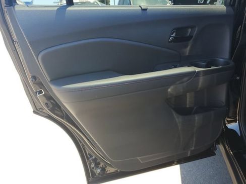 Certified 2024 Honda Passport Black Edition image 17