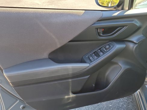 Used 2024 Subaru Crosstrek 2.0i Premium image 17