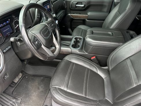 Used 2022 GMC Sierra 3500 Denali w/ Denali Black Diamond Edition AWD/4WD image 9