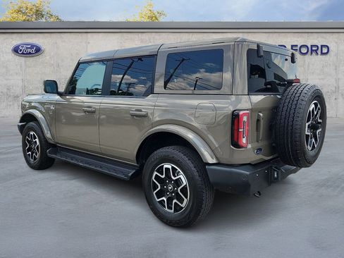 Used 2025 Ford Bronco Outer Banks AWD/4WD image 4