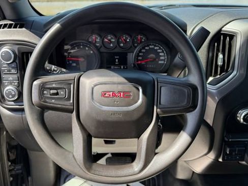 Used 2020 GMC Sierra 1500 Base image 19