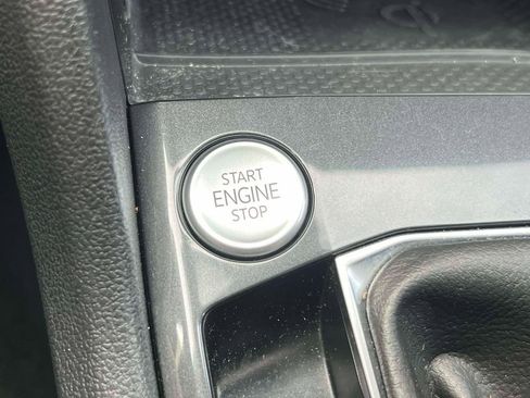 Used 2024 Volkswagen Tiguan SEL R-Line image 25