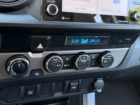 Used 2023 Toyota Tacoma SR AWD/4WD image 32