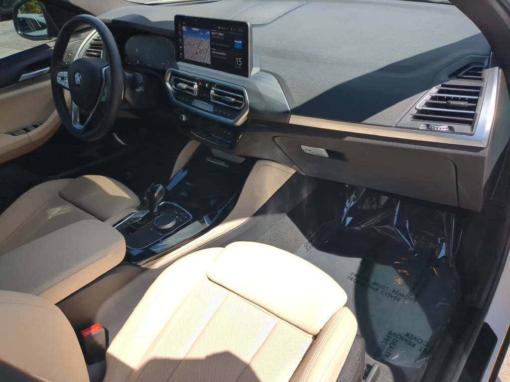 Used 2024 BMW X4 xDrive30i w/ Premium Package AWD/4WD image 12