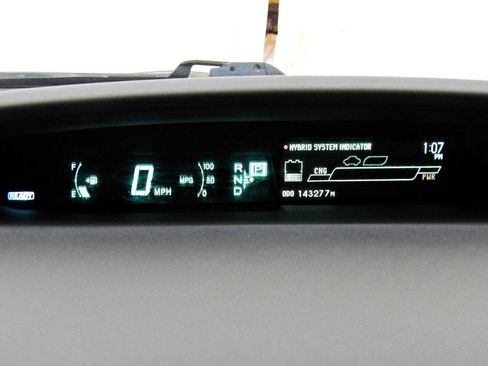 Used 2015 Toyota Prius Two FWD image 15