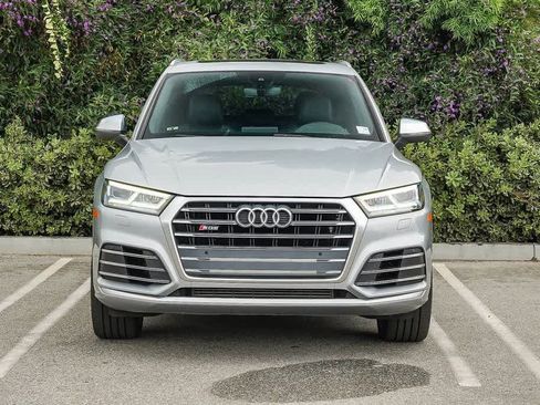 Used 2018 Audi SQ5 Premium Plus w/ Navigation Package image 2