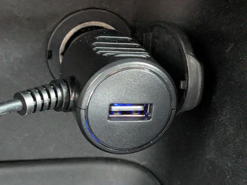 Used 2012 Chrysler 200 Touring FWD image 27
